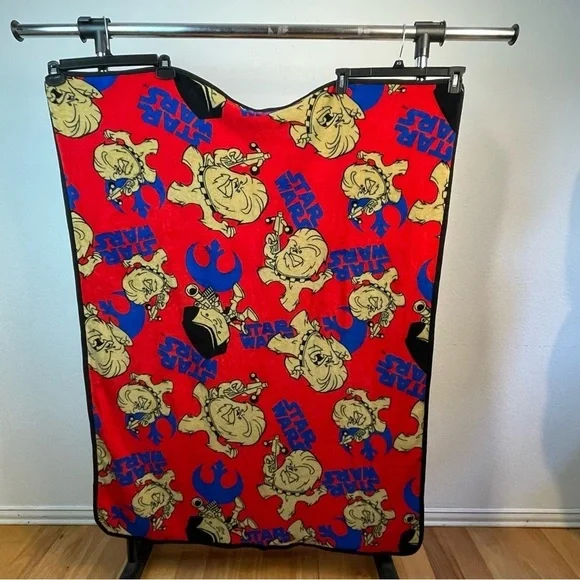 Star Wars Chewbacca 42 x 52 Plush Throw Blanket - Picture 2 of 7